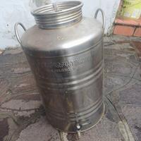 contenitore per olio in acciaio inox con rubinetto