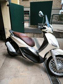 Scooter Piaggio Beverly 300