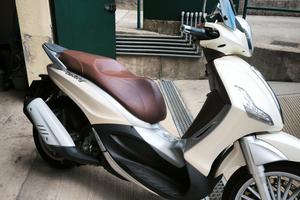 Scooter Piaggio Beverly 300
