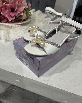 Scarpe n 32 e frontino per prima comunione
