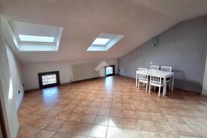 4 LOCALI A BRESCELLO