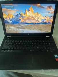 HP Notebook i5 – 8GB RAM – SSD 256GB – Radeon 520