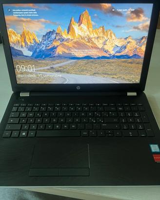 HP Notebook i5 – 8GB RAM – SSD 256GB – Radeon 520