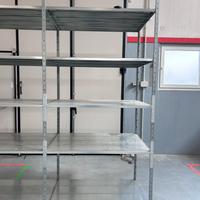 Scaffalatura industriale zincata