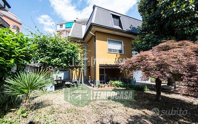 ** Villa Singola Bifamiliare**