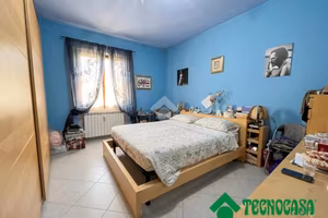 CASA SEMINDIPENDENTE A SARZANA