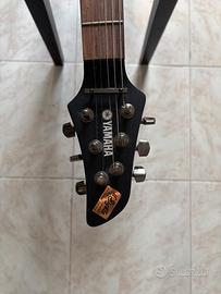 Chitarra elettrica Yamaha Pacifica nera con leva v