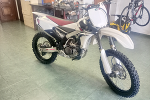 Yamaha yzf 250