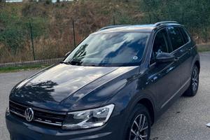 Volkswagen Tiguan II 2020 2.0 tdi Business dsg
