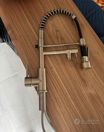 Miscelatore lavello doppia erogazione