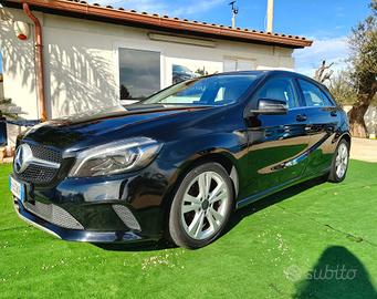 Mercedes-benz A 180 d Automatic Premium - 2018