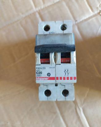 BTICINO F82A/20 INTERRUTTORE MAGNETOTERMICO