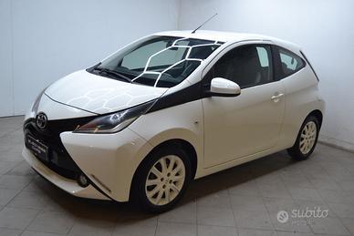 TOYOTA Aygo 1.0 VVT-i 69 CV 3 porte x-clusiv MMT