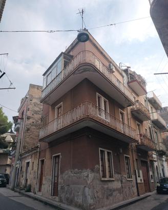 Casa più livelli a Lentini 