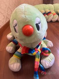 Peluche bruco lungo 6 metri