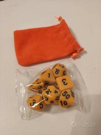 Set dadi gialli ocra