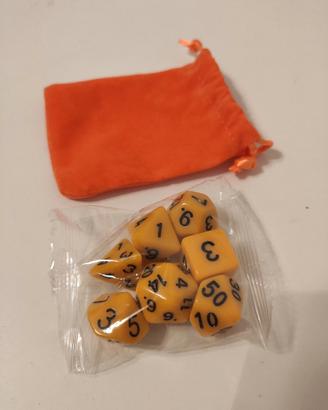 Set dadi gialli ocra