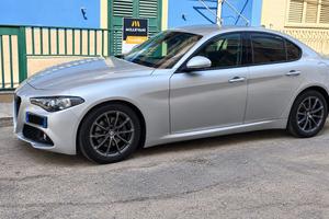 ALFA ROMEO GIULIA 2.2 DIESEL 150 CV – 2017