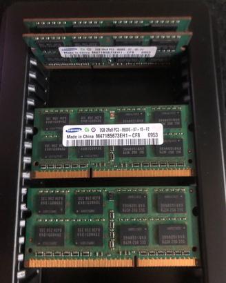 4 moduli SODIMM DDR3 2GB