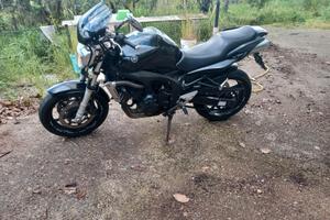 Yamaha FZ6