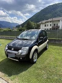 PANDA CROSS 4x4