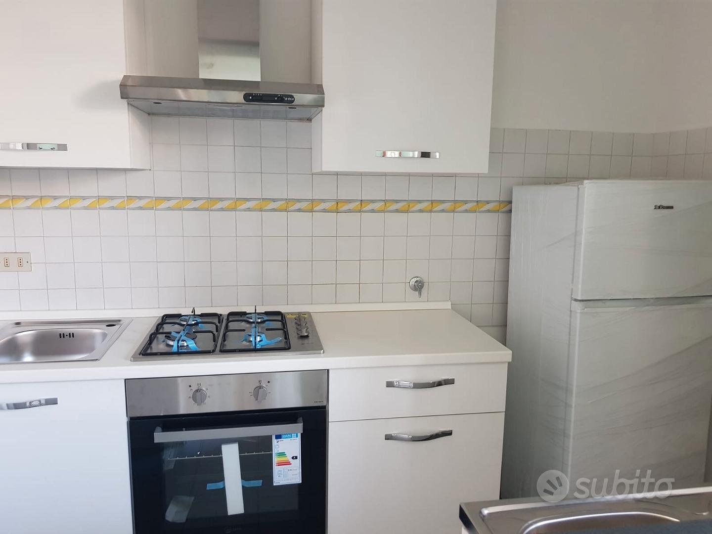Stanze singole e doppie in Centro, foto 3 di 6
