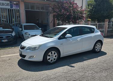 Opel Astra 1.4 16V Twinport 5 porte Enjoy