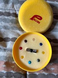 Anello con pietre intercambiabili