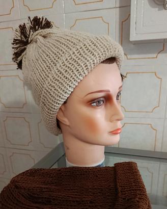 cappelli di lana , scarpette neonato, scaldacollo 