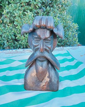 Statua etnica