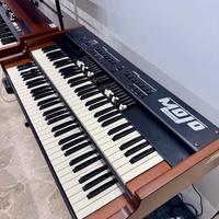 CRUMAR MOJO REV. B 61 + FLIGHT CASE