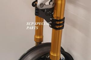 Honda hornet 900 avantreno forcelle ohlins brembo