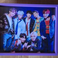 Quadro con il gruppo dei BTS