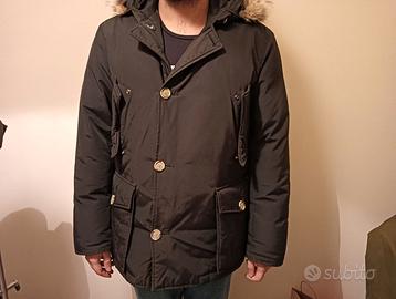 Giubbotto parka Woolrich usato