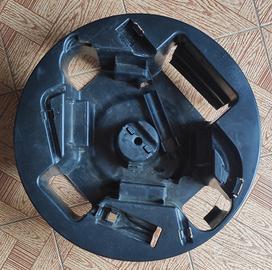 Cesto porta attrezzi cambio ruota.