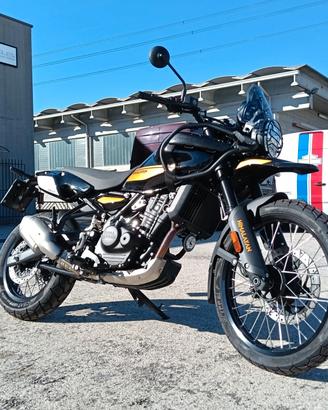 Royal Enfield HIMALAYAN 450 Rally sped in tutta it