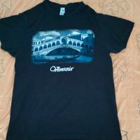 maglia maniche corte nera con immagine Venezia