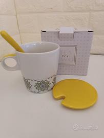 tazza colazione con cucchiaino e coperchio 