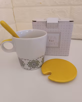 tazza colazione con cucchiaino e coperchio 