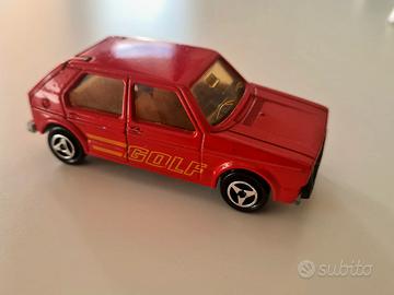 Vintage Volkswagen Golf della Majorette scala 1/60