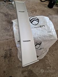 Alettone racing era montato Citroën Saxo VTS.