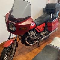 Moto Guzzi V35 targata Roma