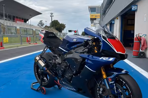 Yamaha R1 2017