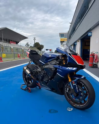 Yamaha R1 2017
