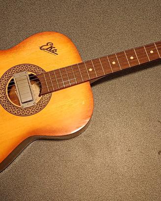 Chitarra EKO  Fiesta  Rubber Bridge amplificata
