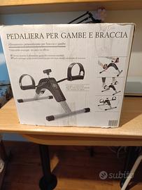 pedaliera per gambe e braccia 