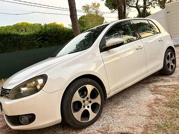 VW Golf 1.6 2010 Highline Bifuel (bombola 2031)