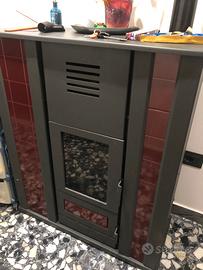 Stufa pellet idro salvaspazio come nuova