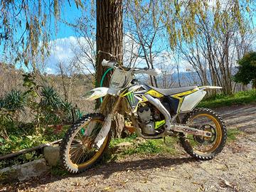 cross Suzuki rmz 250
