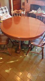 TAVOLO ROTONDO + Sedie